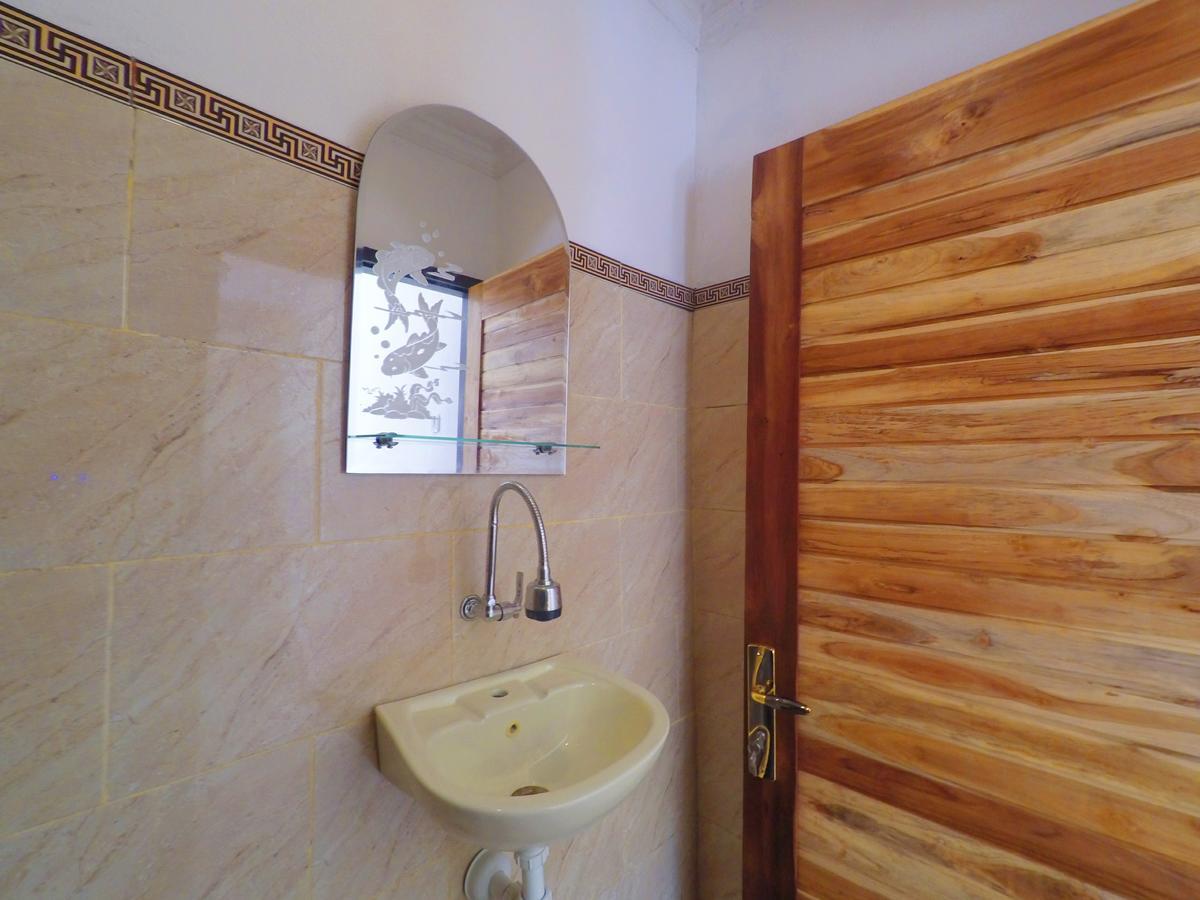 Tropical Garden Inn Batununggul Экстерьер фото